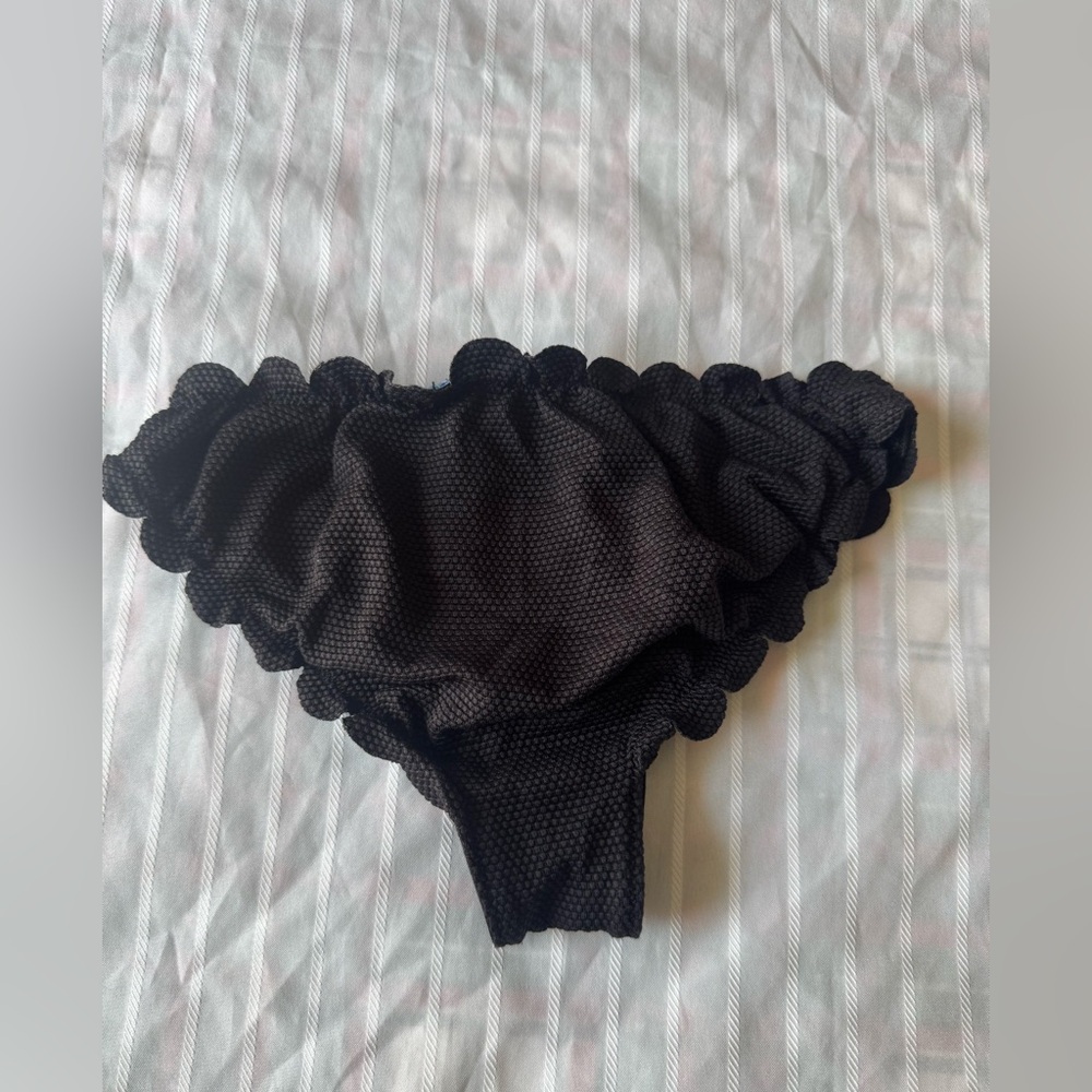 LES CANEBIERS Black Ruffled Bikini Bottoms with Cheeky Cut